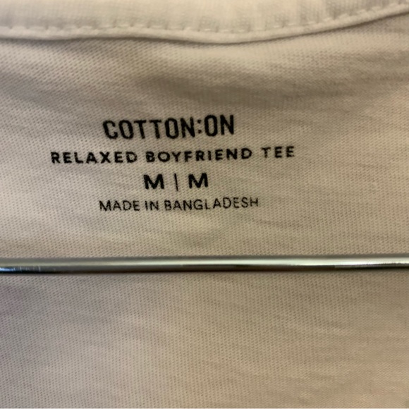 Women’s Cotton On tee - Picture 2 of 2
